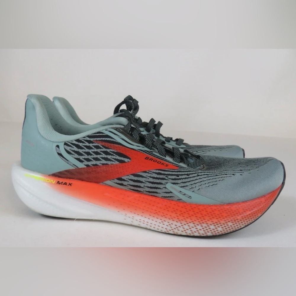 Brooks Athletic Shoes in Gray and Red